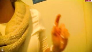 Girl sucks a stranger’s cock in the toilet, amazing!