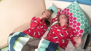 Two sisters learned to use a dick from the master’s class