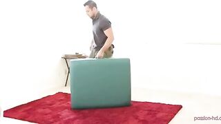 A masseur fucked a client who came for a massage, spoiling her