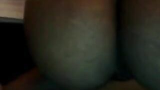 The girl tried to show her big ass in the chat to all