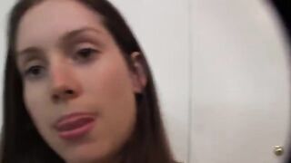 A blowjob with a beautiful woman at home in HD