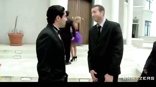 The bride had to fuck a witness after the painting