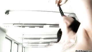 The girl put the balls in her vagina and finished with a great pleasure
