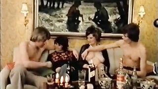 Lessons in anal sex for depraved girls who like to swing