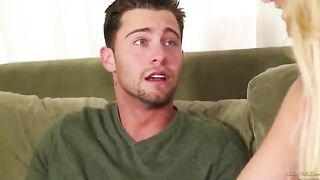 A masseur fucked a sexy blonde inside at the massage session