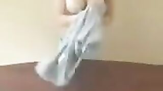 A chick with big milk teaches the master class of pleasure