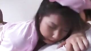 He washed his dick from the girl’s pussy and finished heavily on it