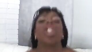 A black girl made a blowjob for her white lover