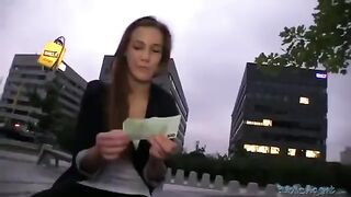 The girl was fucked on her beauty right on the street