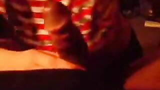 A sexy woman made a blowjob for her boyfriend in a steamy homemade scene