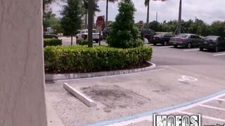 A hot girl met a new guy and they had passionate sex