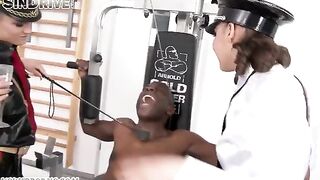 A negro guy fucked two girls in a steamy threesome scene