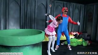 Great sexual performance in group sex scene