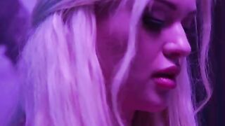 Pilot fucked busty blondie London Laurent in the bedroom with passion