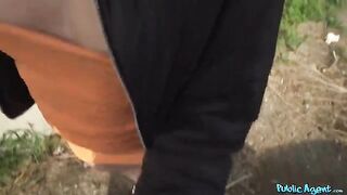 Italian brunette girl lost her phone and then she was fucked