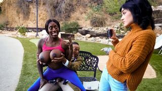 Nympho bitch flashes her pussy while jogging and meets a horny bench flasher