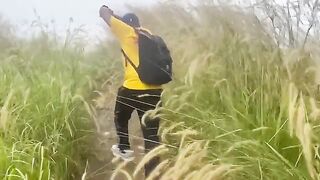 Pinay has risky sex on the mountain top