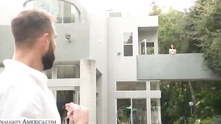 A beautiful woman made a blowjob, trying to lift the mood