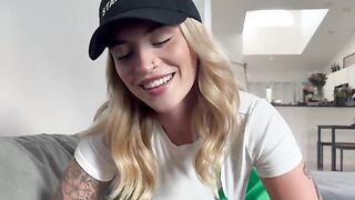 Will she choose coffee or sex with the barista?