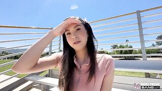 Sexual lips - no problems with pick-up for a guy