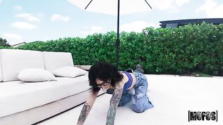 The blowjob was made for a special purpose by a brunette
