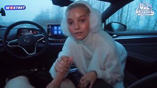 A girl met a stranger and got fucked in his car, showing her slutty side