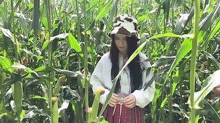 The guard caught a thief in the cornfield and fucked her there