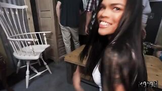 A cute girl agreed to lick the guy’s cock without hesitation