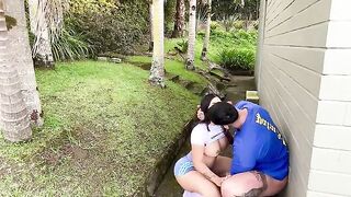 The girl was summoned by her ancestors, so she started to lick