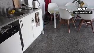 A short walk turned into passionate sex with a stranger in the toilet