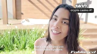 The delivery guy came to the house with a special surprise for the young girl