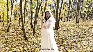 A white dress can be removed, but the cock should be kept for a start