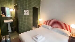 Thoughts on the disk, fingers in the pussy (travel vlog)