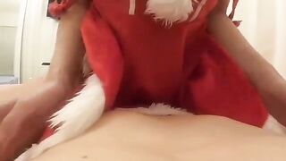 A pretty woman got a big cock from her boyfriend in Japan