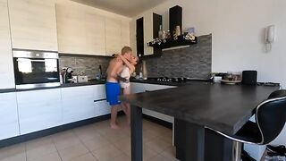 She squirts and rewards me with a blowjob for her clitorial sucking - Dialoghi Italiano