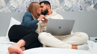 A perfect girl seduces a guy and he cum in her pussy